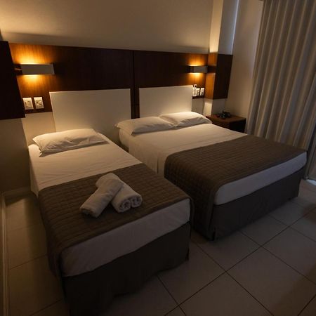 Art Hotel Tubarao Bagian luar foto