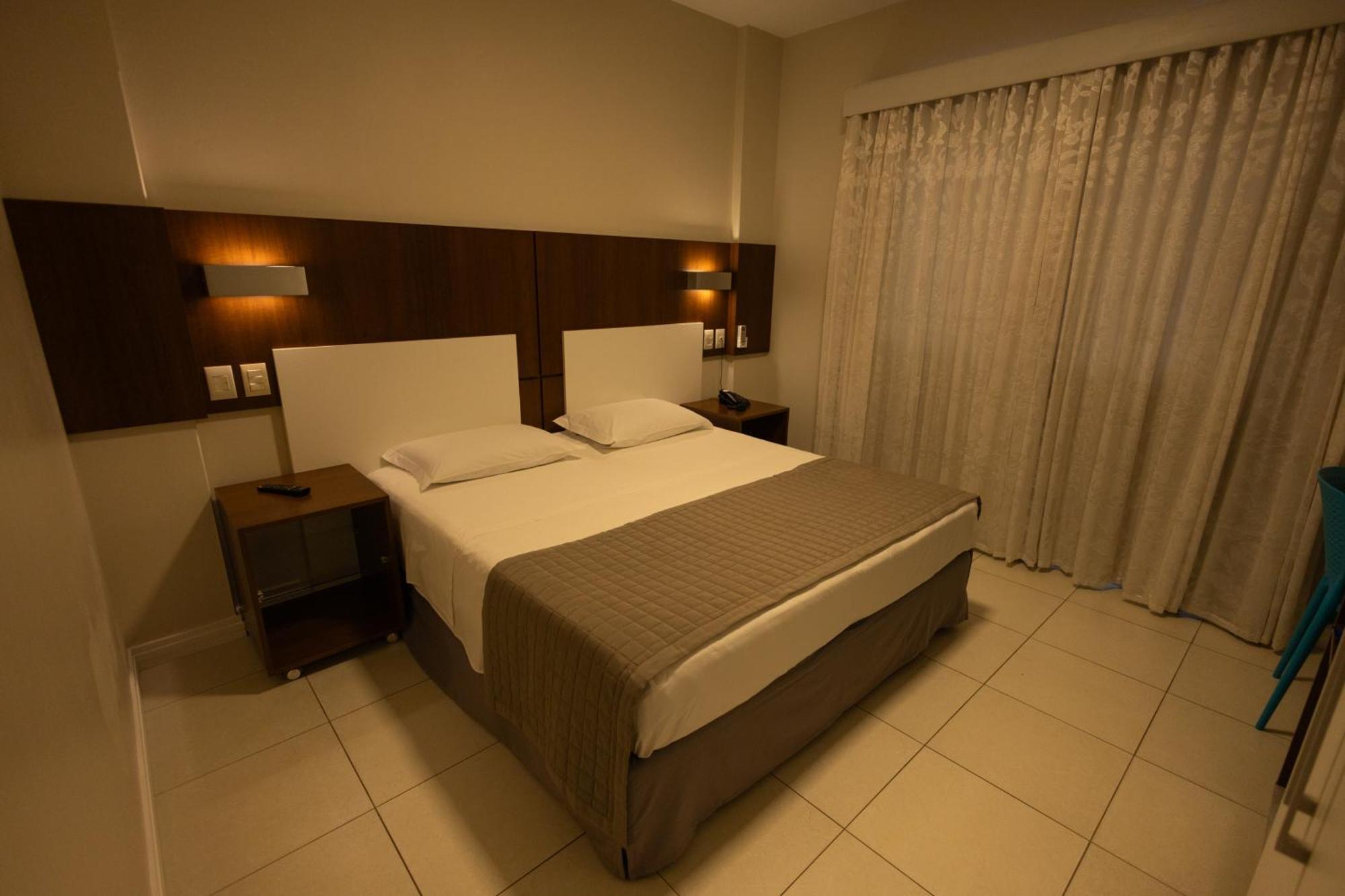 Art Hotel Tubarao Bagian luar foto