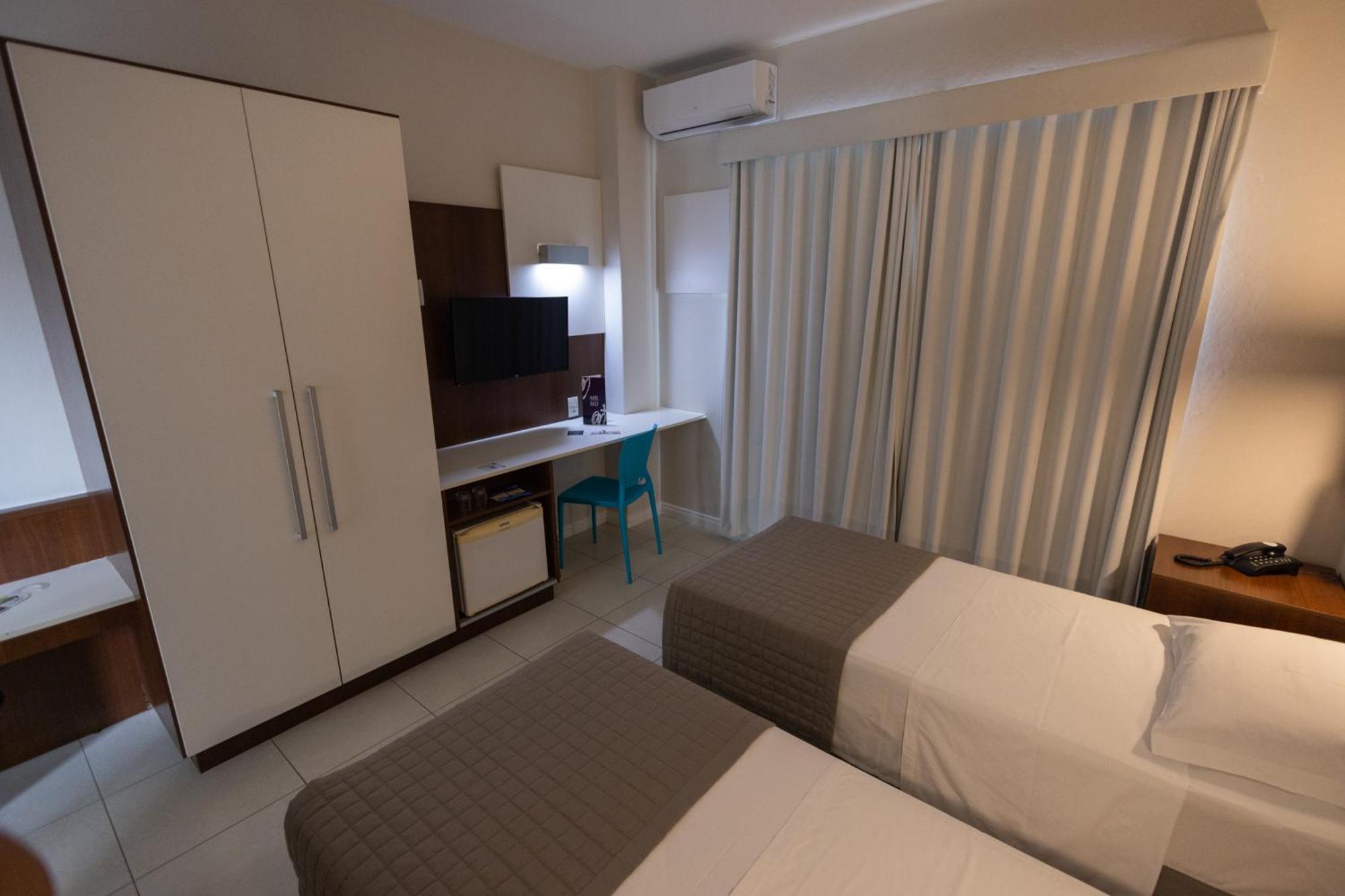 Art Hotel Tubarao Bagian luar foto