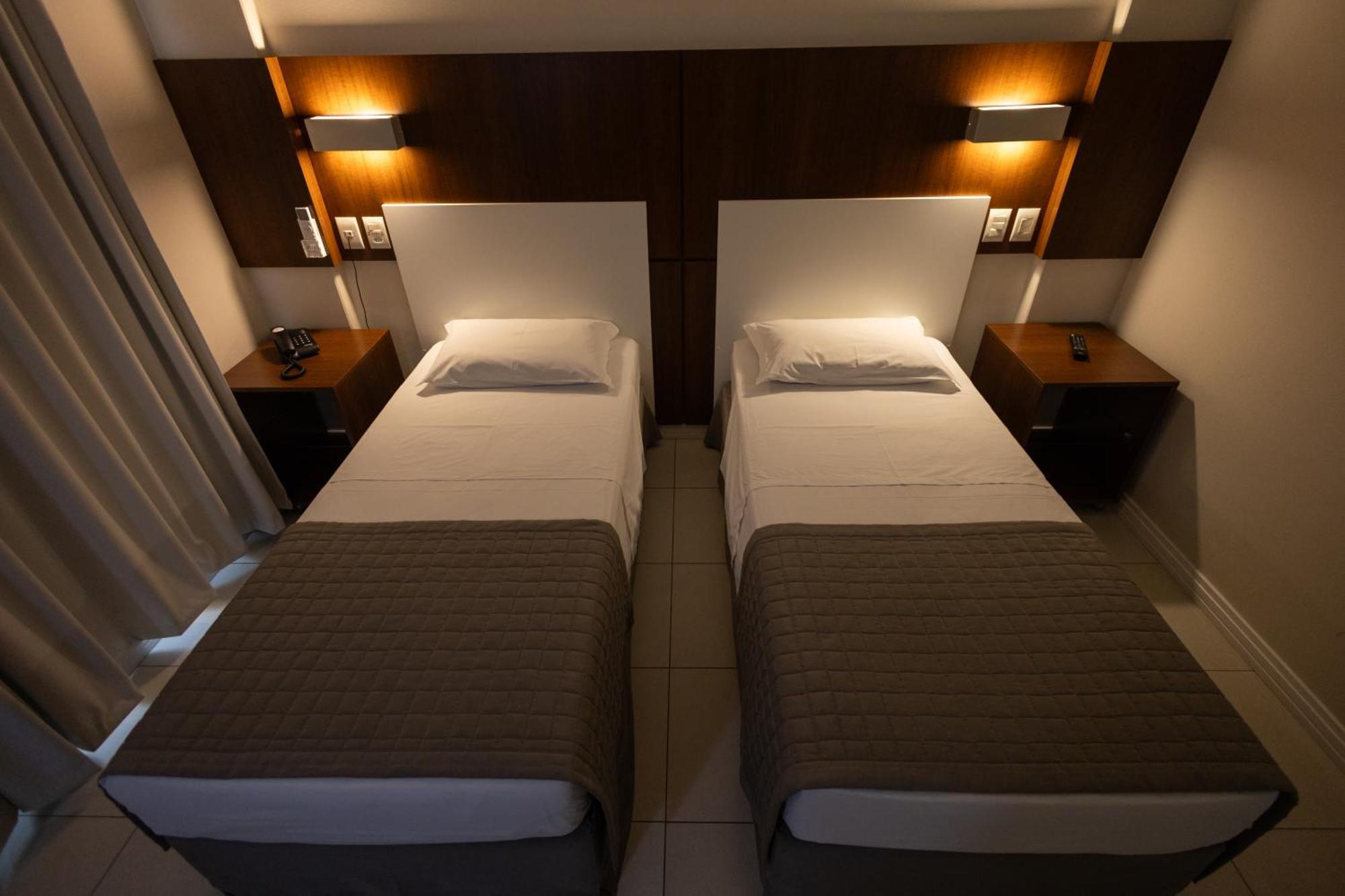 Art Hotel Tubarao Bagian luar foto